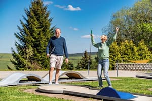 thumbnail: Mini-golf