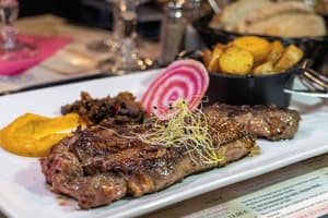 thumbnail: Restaurant
