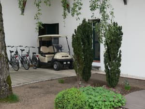 thumbnail: Front of property