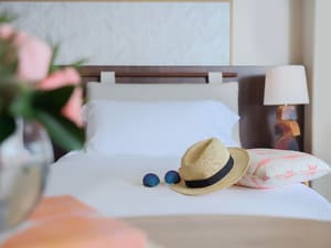 thumbnail: Room amenity
