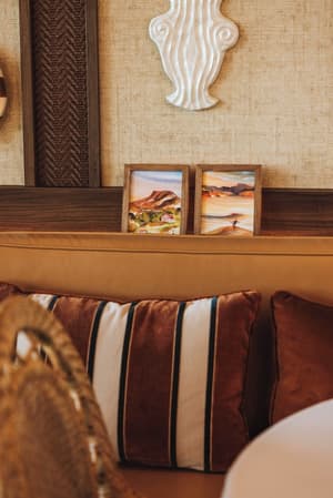 thumbnail: Restaurant