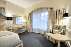 thumbnail: Room