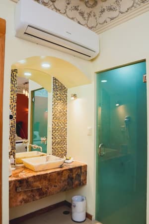 thumbnail: Bathroom