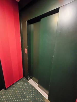thumbnail: Elevator