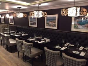 thumbnail: Restaurant
