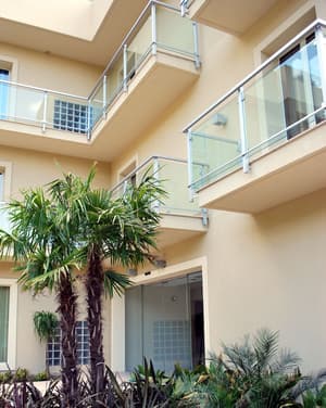 thumbnail: Front of property