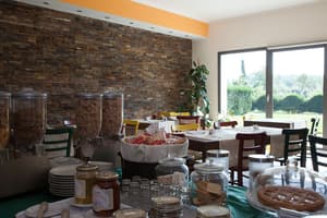 thumbnail: Breakfast area