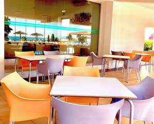 thumbnail: Restaurant