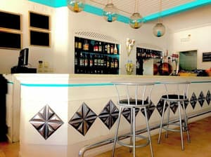 thumbnail: Poolside bar
