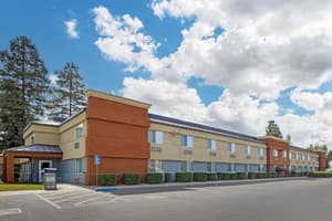 thumbnail: Exterior