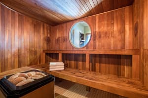 thumbnail: Sauna
