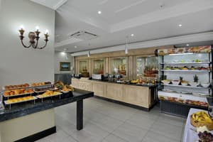 thumbnail: Breakfast buffet