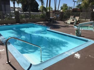 thumbnail: Pool