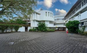 thumbnail: Exterior detail