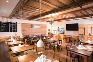 thumbnail: Restaurant