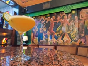 thumbnail: Restaurant