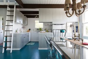 thumbnail: Interior detail