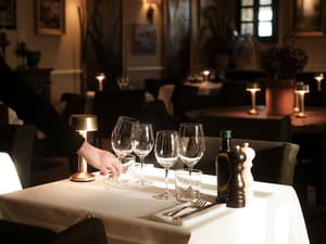 thumbnail: Restaurant