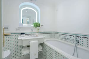 thumbnail: Bathroom