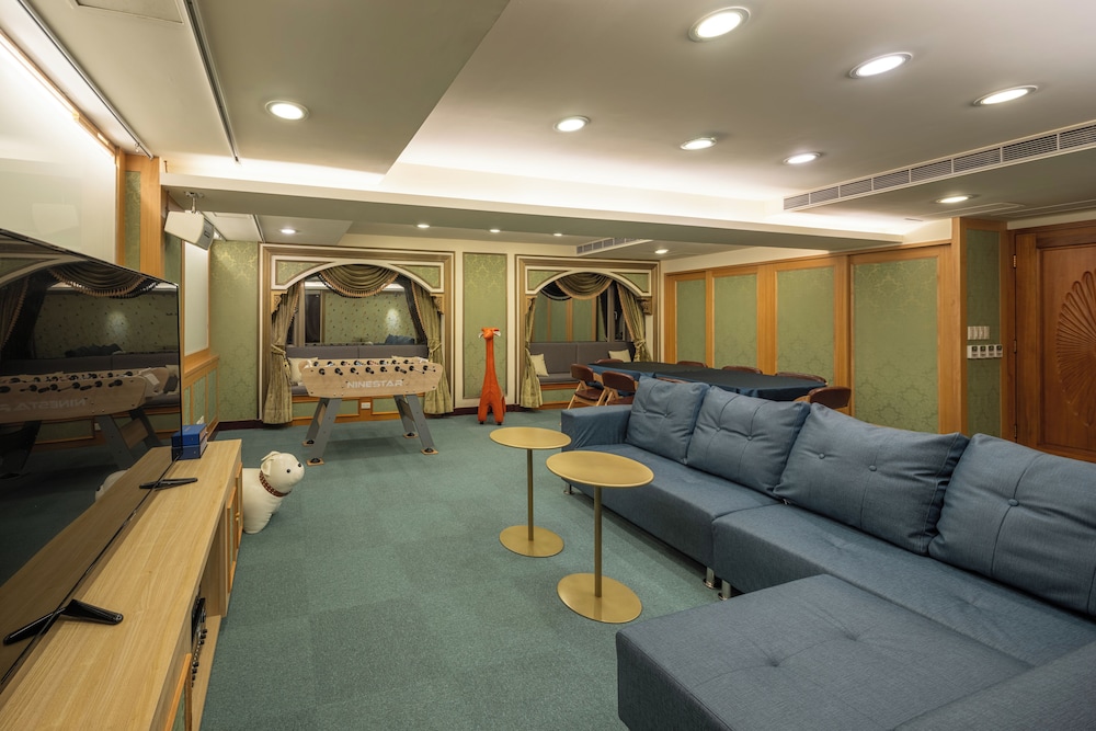 Karaoke room