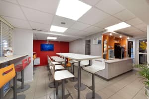 thumbnail: Restaurant