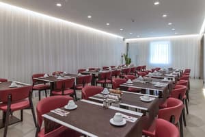 thumbnail: Breakfast area