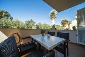 thumbnail: Terrace/patio