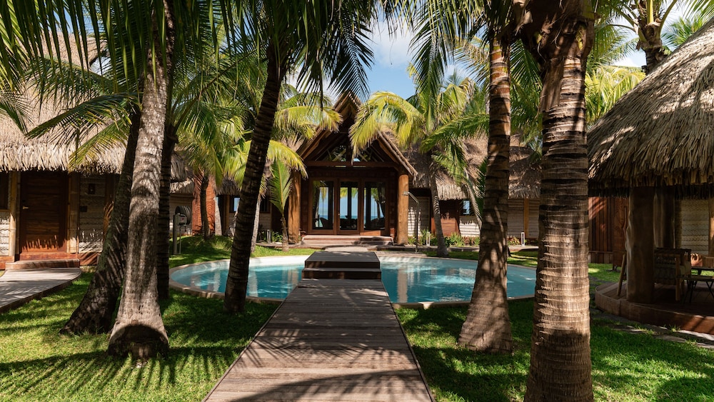Private pool