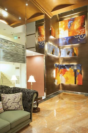 thumbnail: Lobby sitting area