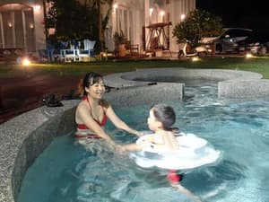 thumbnail: Outdoor pool