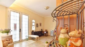 thumbnail: Interior