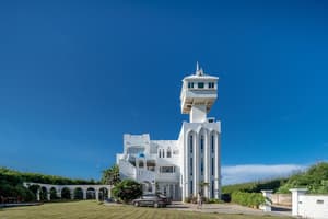 thumbnail: Exterior