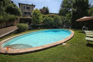 thumbnail: Outdoor pool