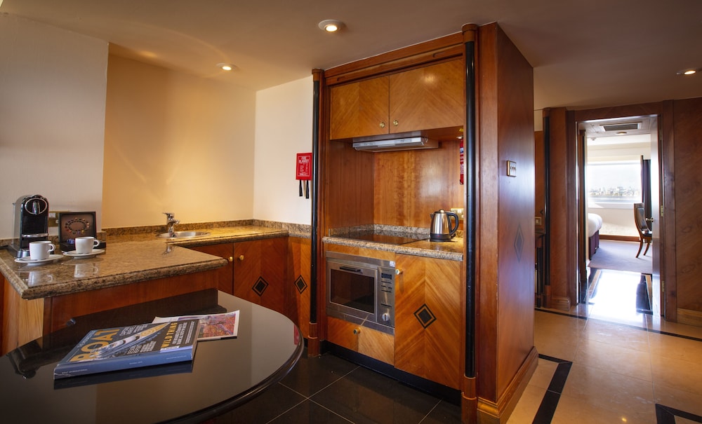 Private kitchenette