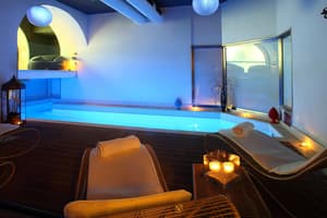 thumbnail: Pool