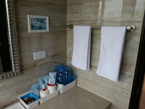 thumbnail: Bathroom amenities