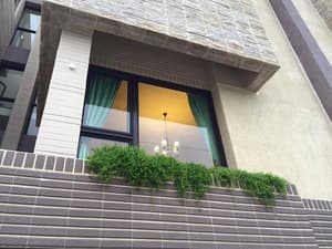 thumbnail: Exterior