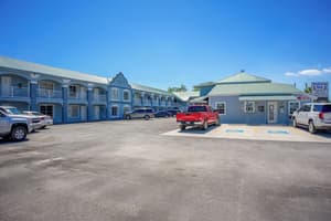 thumbnail: Parking