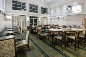 thumbnail: Restaurant