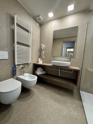 thumbnail: Bathroom