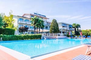 thumbnail: Outdoor pool
