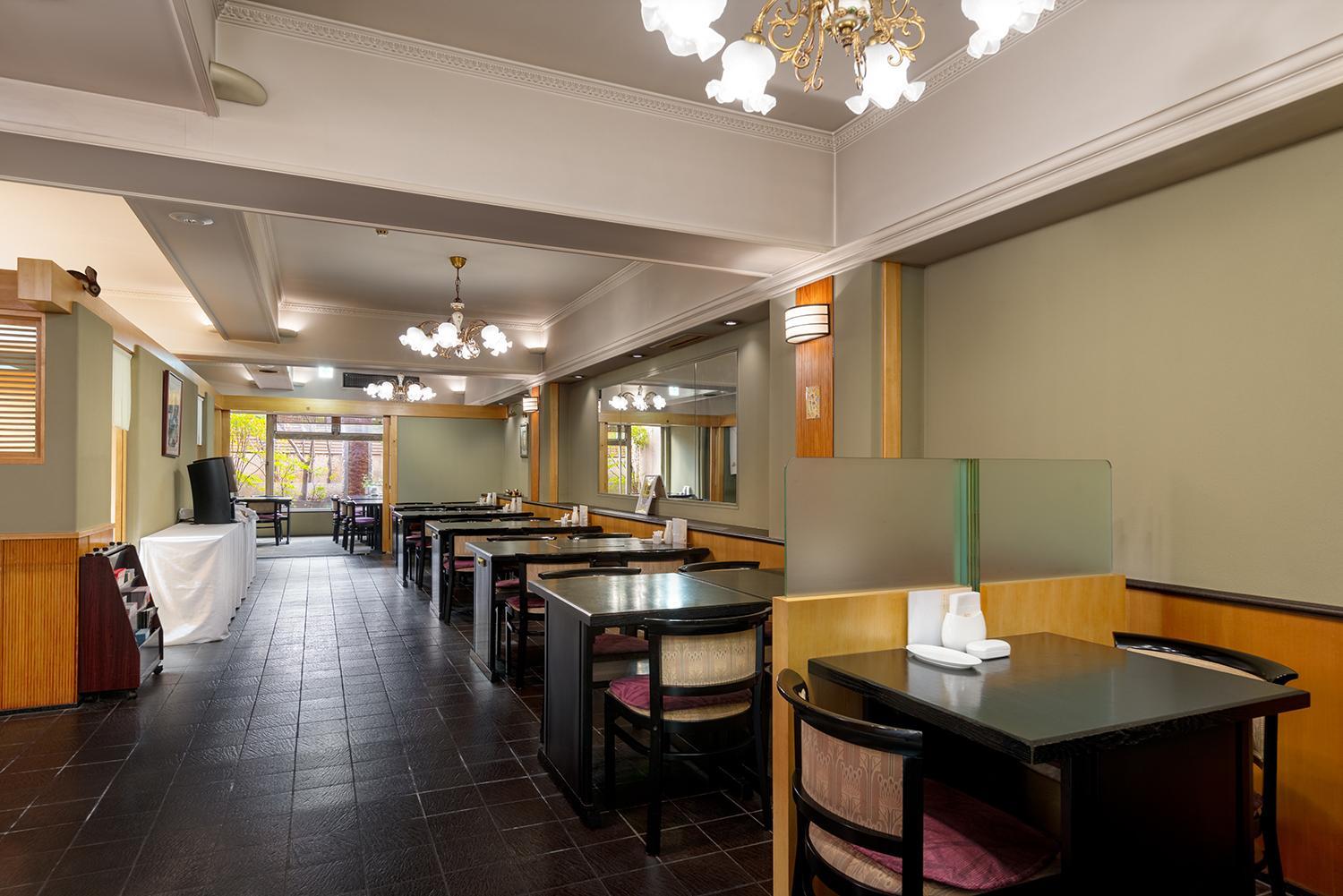 Restaurant-cafeteria
