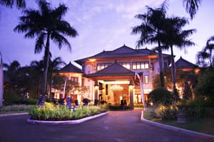 thumbnail: Front of property - evening/night