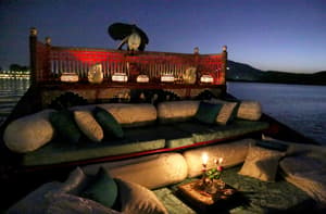 thumbnail: Outdoor dining
