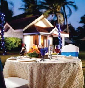 thumbnail: Outdoor dining