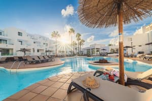 thumbnail: Outdoor pool