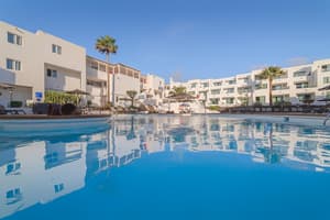 thumbnail: Outdoor pool