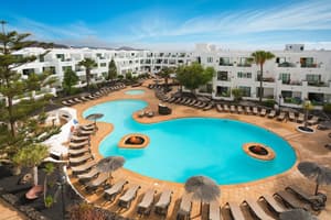 thumbnail: Outdoor pool