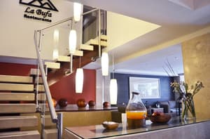 thumbnail: Reception hall