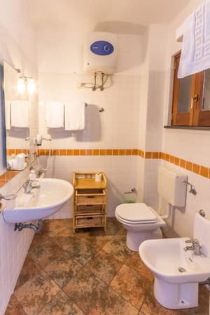 thumbnail: Bathroom shower